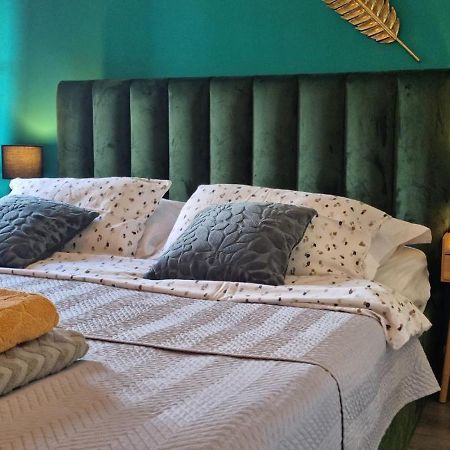 Apartment In The Smallest Town In The World Hum ภายนอก รูปภาพ