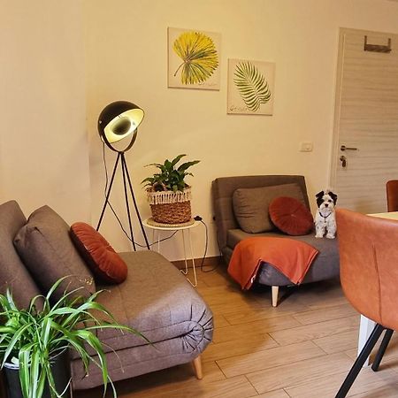 Apartment In The Smallest Town In The World Hum ภายนอก รูปภาพ