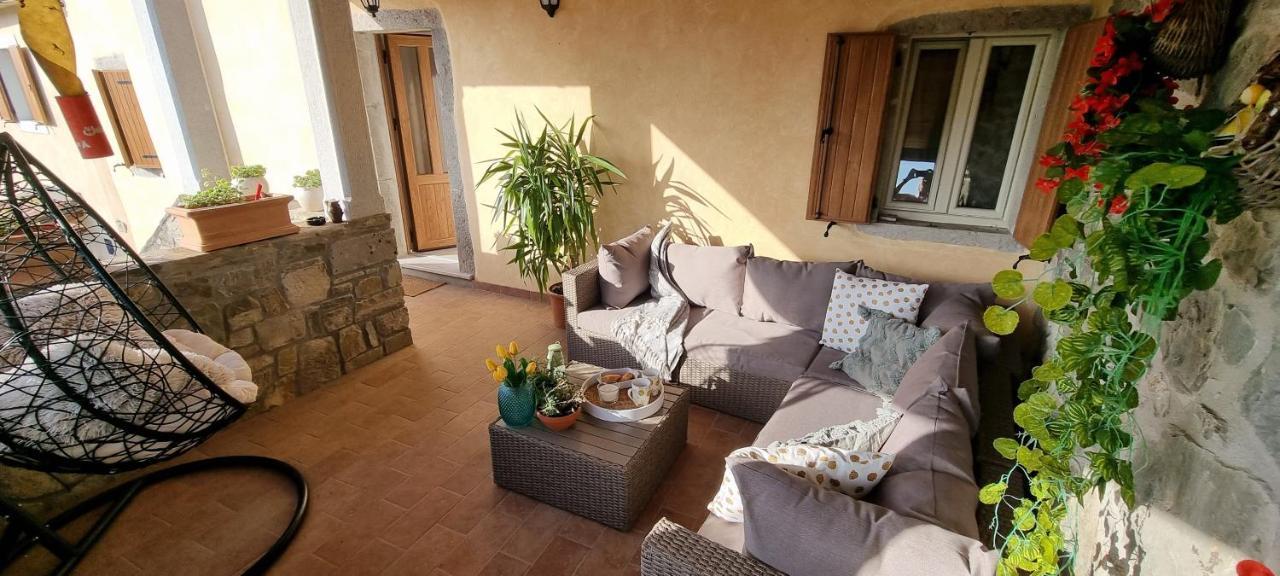 Apartment In The Smallest Town In The World Hum ภายนอก รูปภาพ