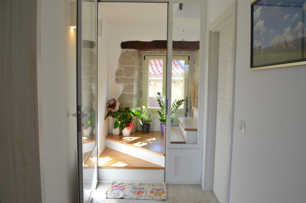 Apartment In The Smallest Town In The World Hum ภายนอก รูปภาพ